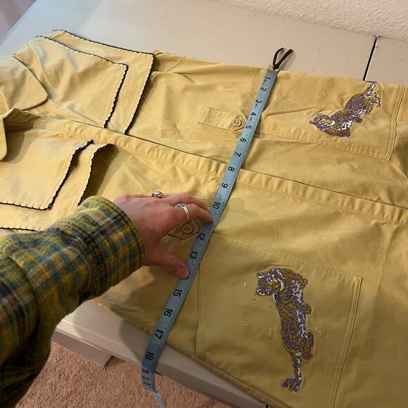 Lyn Around Yellow Tan Large Collared Sleeveless Tiger Embroidered Dress Size 4 - Picture 13 of 16